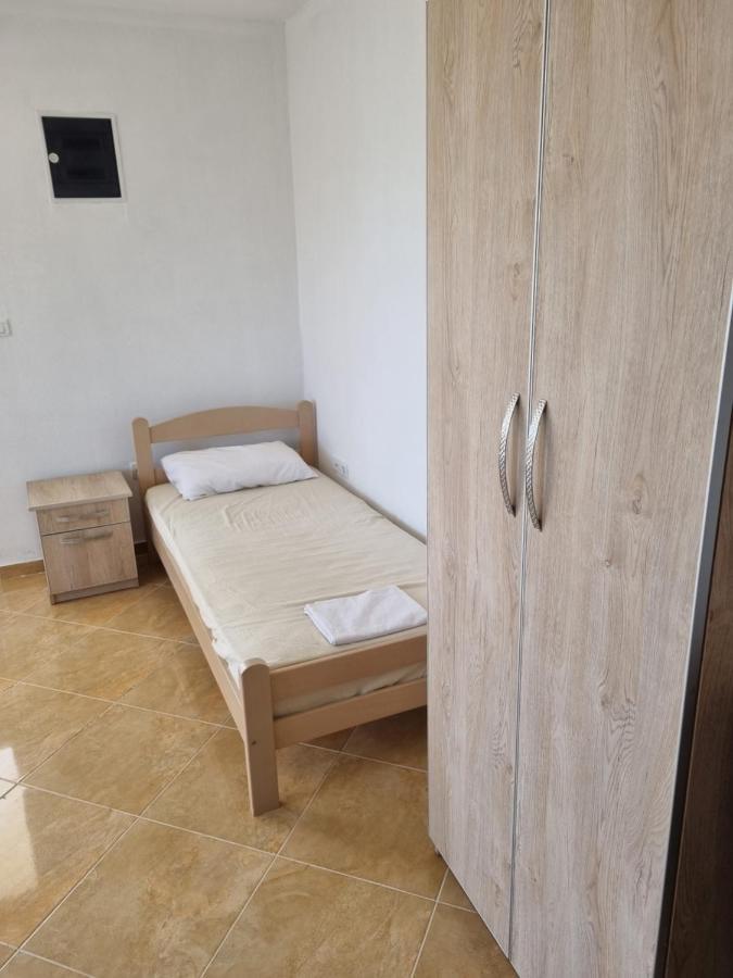 Apartmani Ani Bar Buitenkant foto