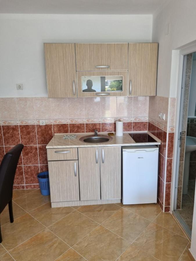 Apartmani Ani Bar Buitenkant foto