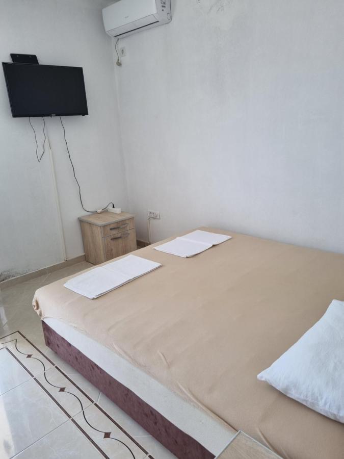 Apartmani Ani Bar Buitenkant foto