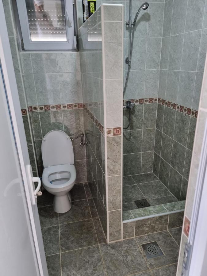 Apartmani Ani Bar Buitenkant foto
