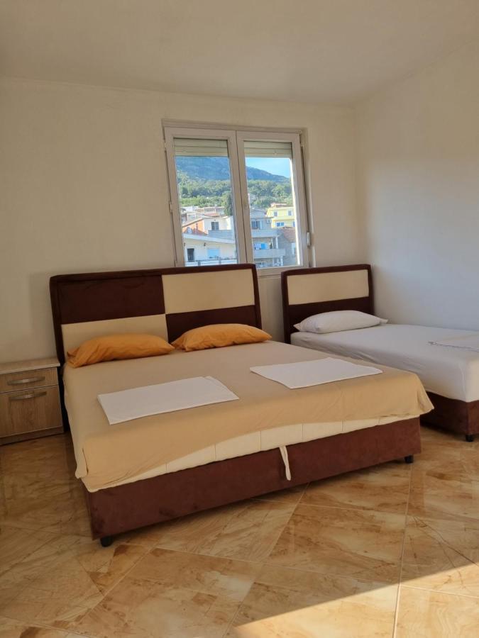 Apartmani Ani Bar Buitenkant foto
