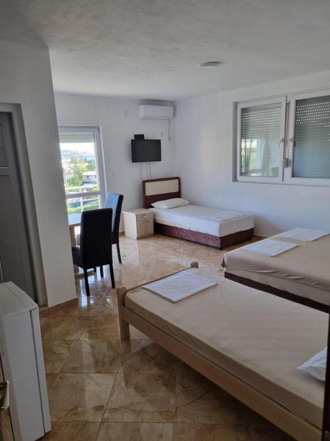 Apartmani Ani Bar Buitenkant foto