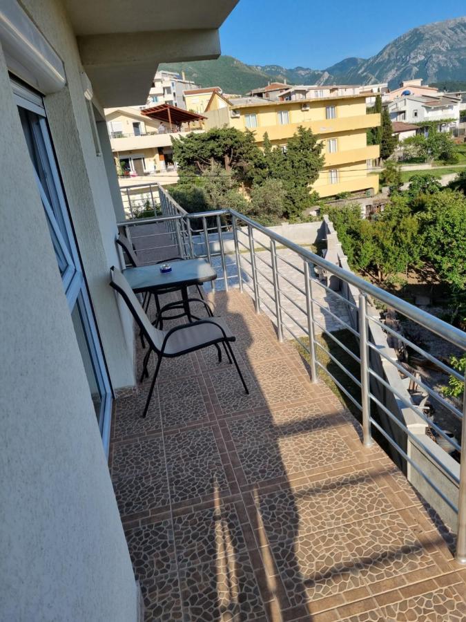 Apartmani Ani Bar Buitenkant foto