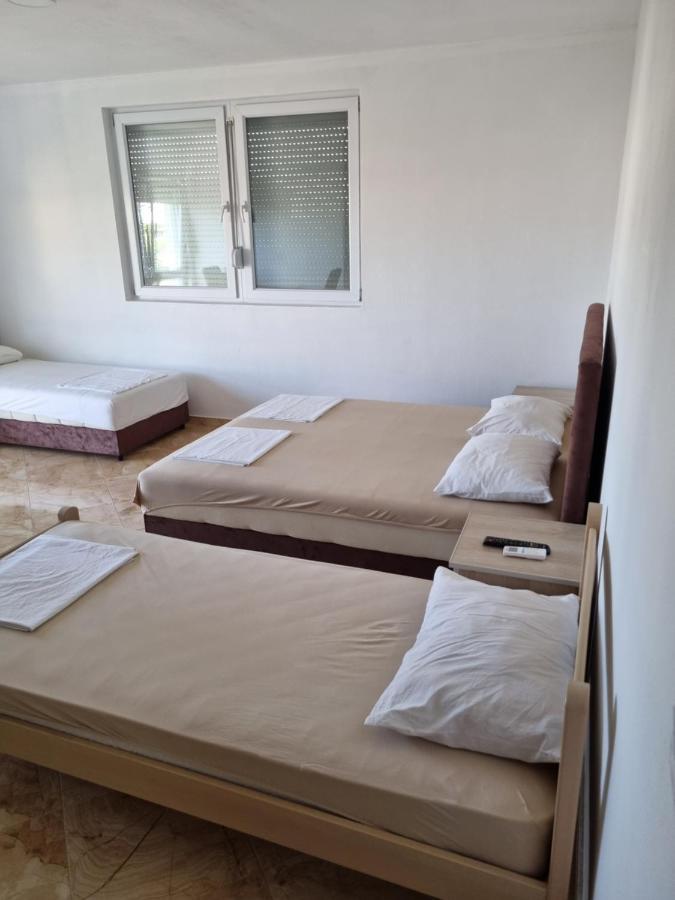 Apartmani Ani Bar Buitenkant foto