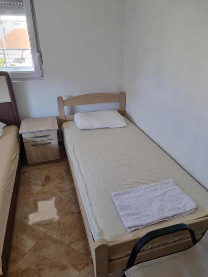 Apartmani Ani Bar Buitenkant foto