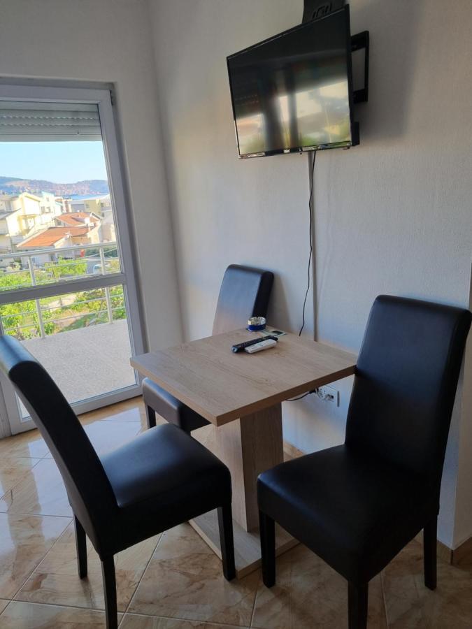 Apartmani Ani Bar Buitenkant foto