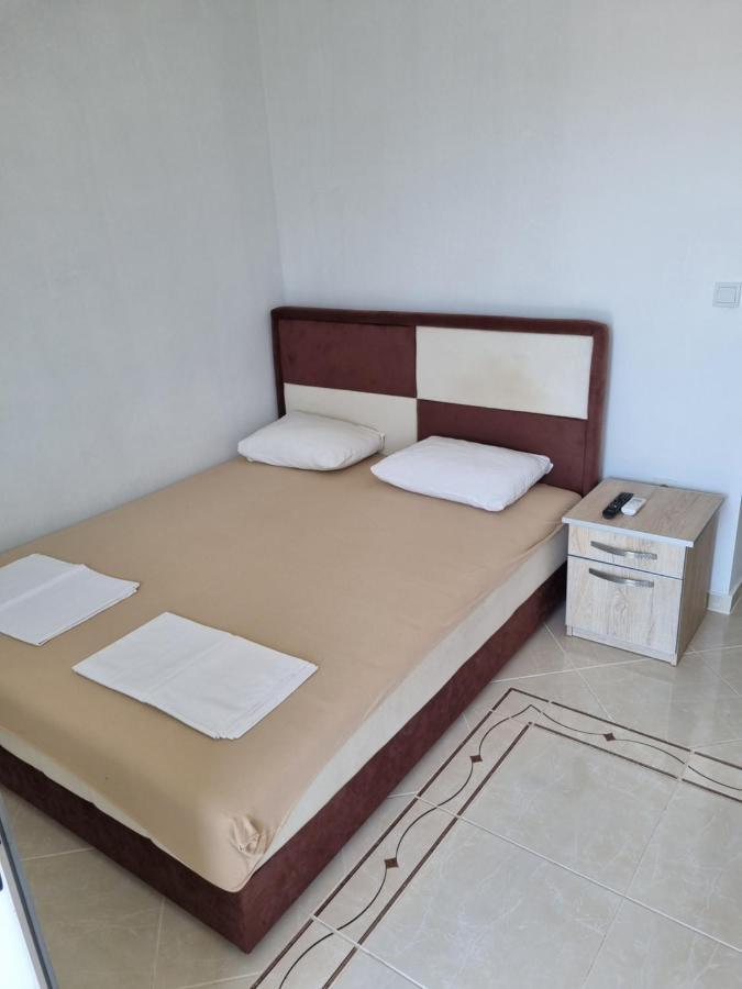 Apartmani Ani Bar Buitenkant foto