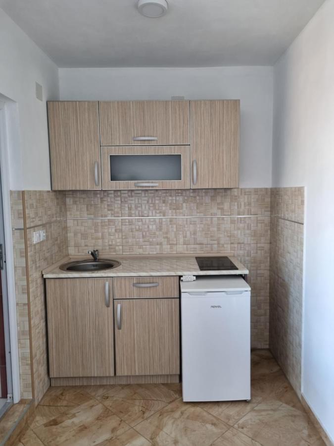 Apartmani Ani Bar Buitenkant foto
