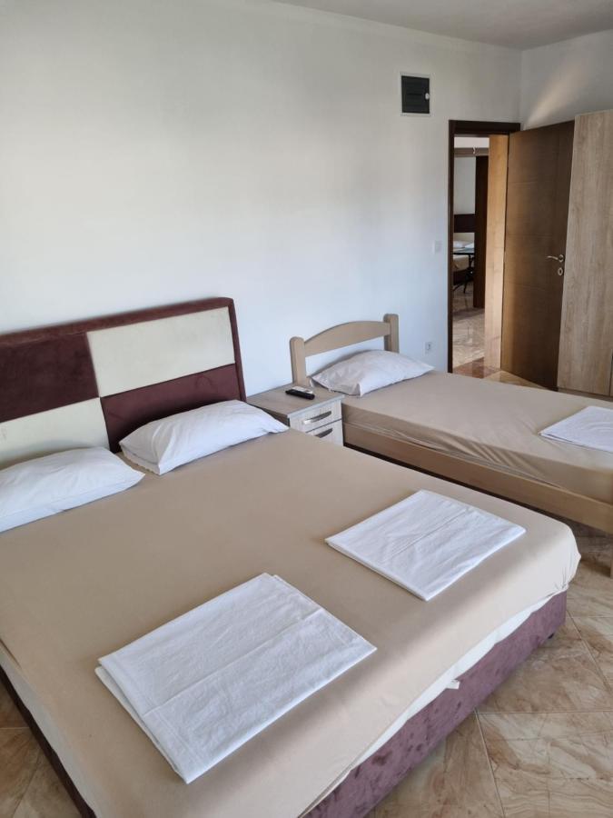 Apartmani Ani Bar Buitenkant foto