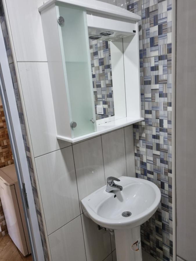 Apartmani Ani Bar Buitenkant foto